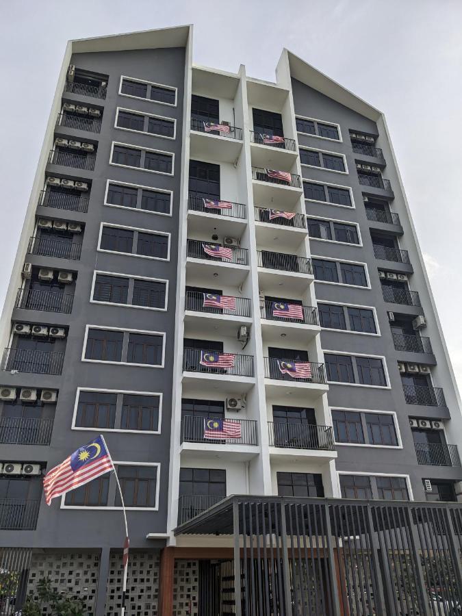 Alor Setar Imperio By Im Staycation 3Bedroom & Rooftop Pool Экстерьер фото